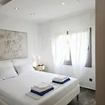 Apartment H&o Sea Breeze Boutique Klorakas