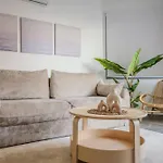 Apartment H&o Sea Breeze Boutique