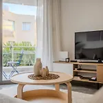 Apartment H&o Sea Breeze Boutique Klorakas