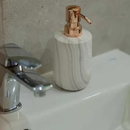 H&o Sea Breeze Boutique