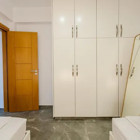 H&o Sea Breeze Boutique Appartement Klorakas